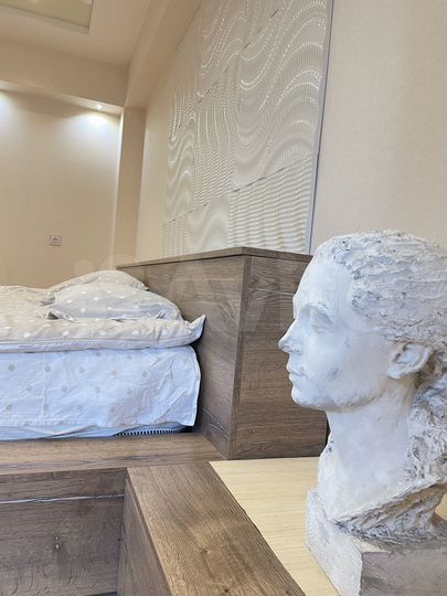 2-к. квартира, 105,5 м², 8/12 эт.