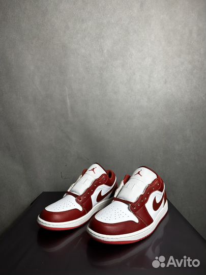 Nike Air Jordan 1 Low SE Dune Red