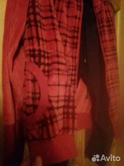 Костюм Pelican спортивный или домашний