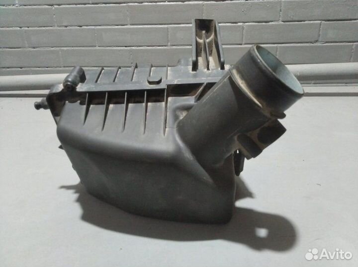 Корпус воздушного фильтра Chevrolet Cobalt седан