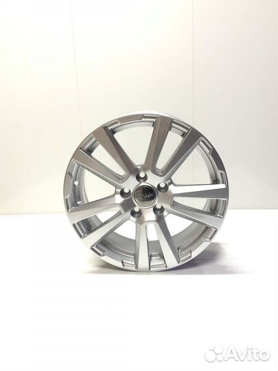 Диск литой R17 5*114.3