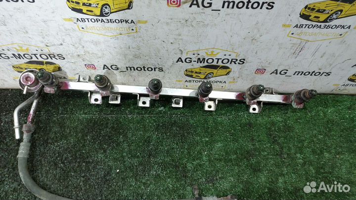 Рейка топливная рампа с форсунками BMW E39 М52,2.8