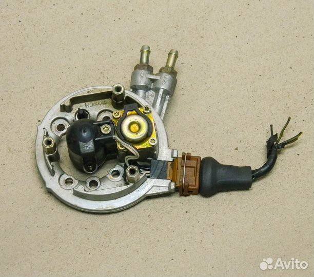 Форсунка моновпрыска VW Passat B3 1.8