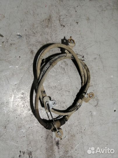 Трос стояночного тормоза левый (Geely Emgrand X7)