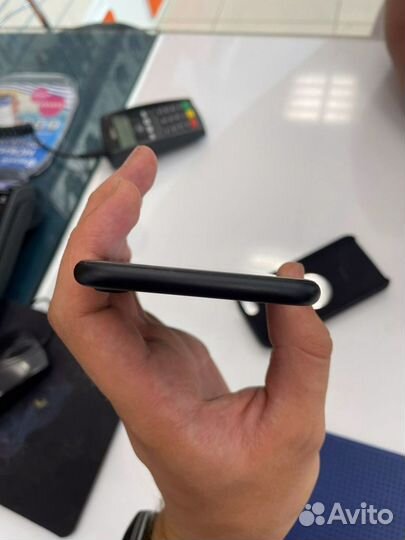 Телефон iPhone 7 128gb
