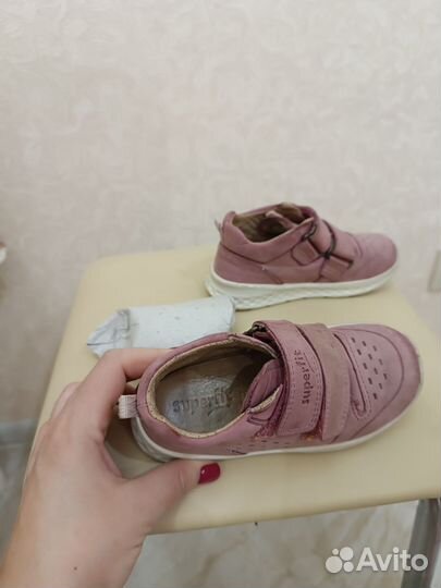 Детские кроссовки