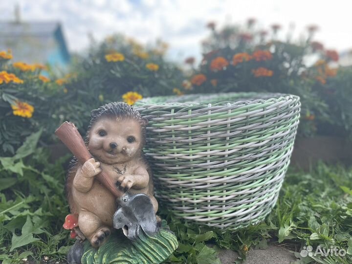 Кашпо из искусственного ротанга