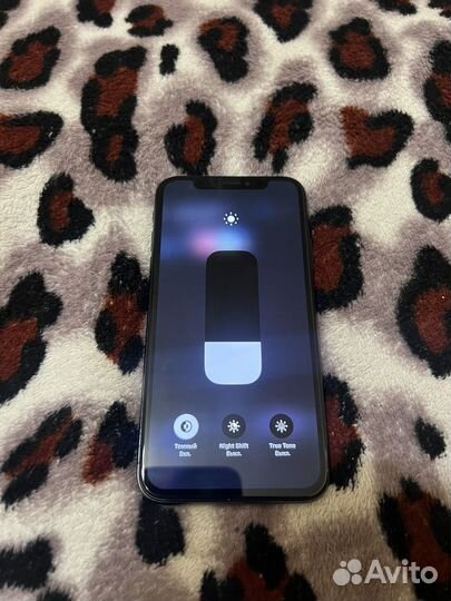 iPhone X, 64 ГБ