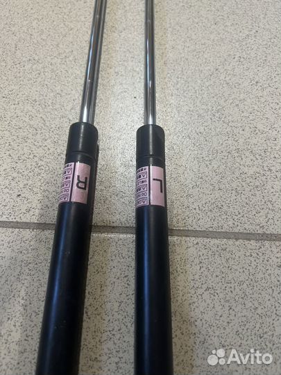 Амортизатор капота оригенал land cruiser 200