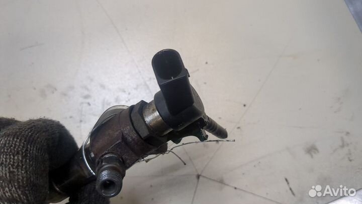 Форсунка топливная Peugeot 3008, 2011