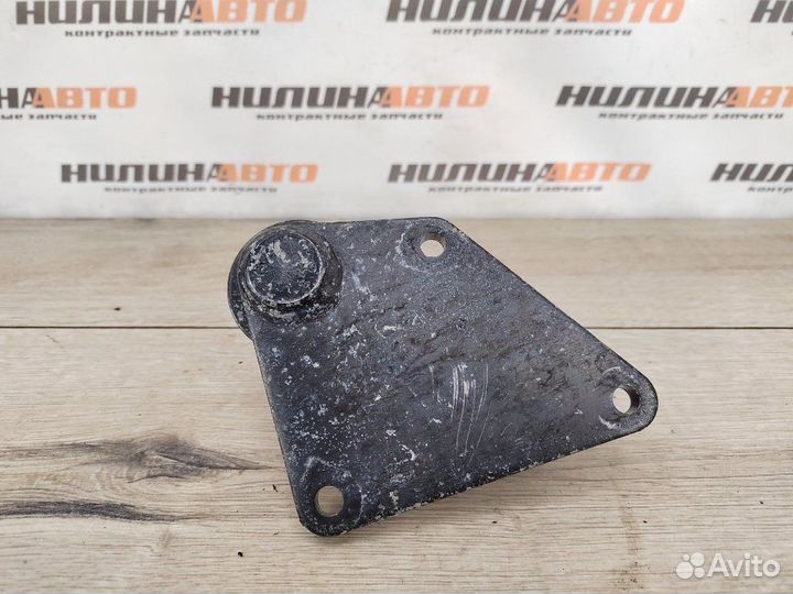 Кронштейн кпп левый Peugeot 206 1.4 KFW(TU3A) 2006