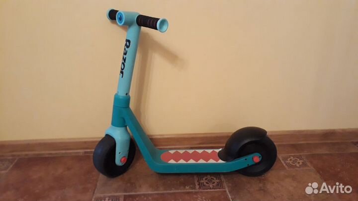 Детский 2-хколесный самокат Razor Wild One