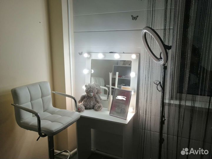 Кольцевая лампа, зеркало гримерное