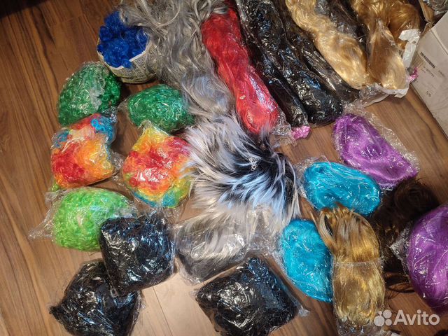 Парики цветные