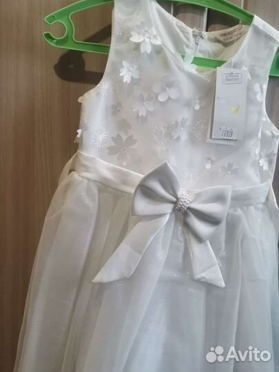 Платье для девочки новое 116 рост