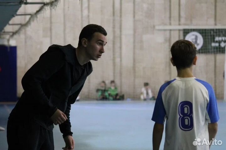 Тренер по футболу