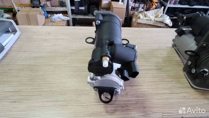 Компрессор пневмоподвески Mercedes W166 W164