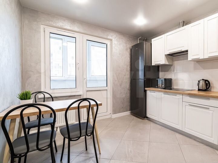 2-к. квартира, 59 м², 3/17 эт.