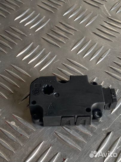 Моторчик отопителя Audi Q7 4M cvmd 2016