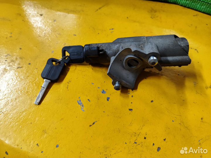 Замок зажигания Volvo fh 1063433