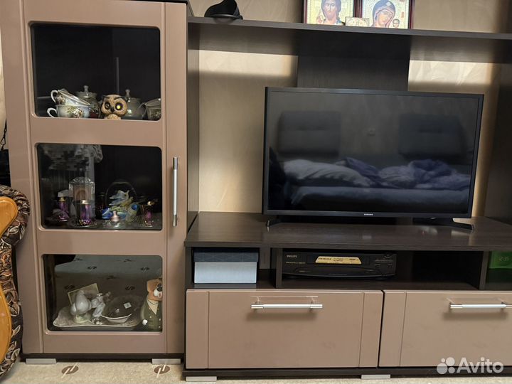 Стенка в гостиную бу