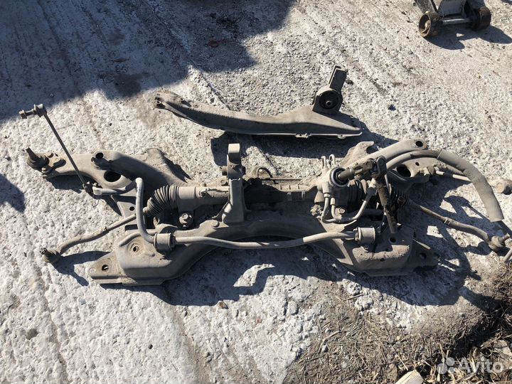 Подрамник Toyota Corolla 120