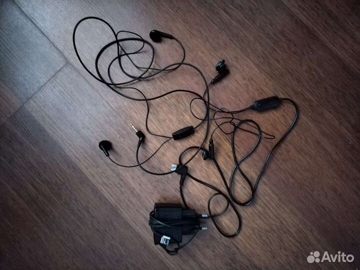 Наушники Samsung