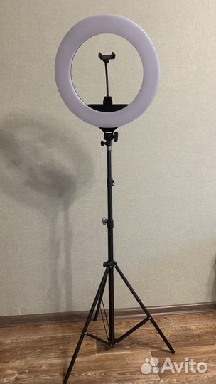 Кольцевая лампа 45см со штативом