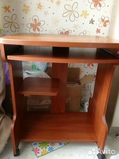 Компьютерный Стол