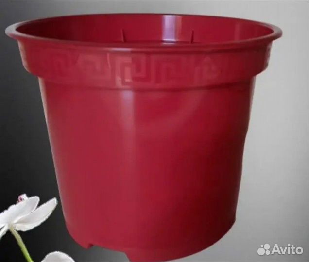 Цветочный горшок пластиковый