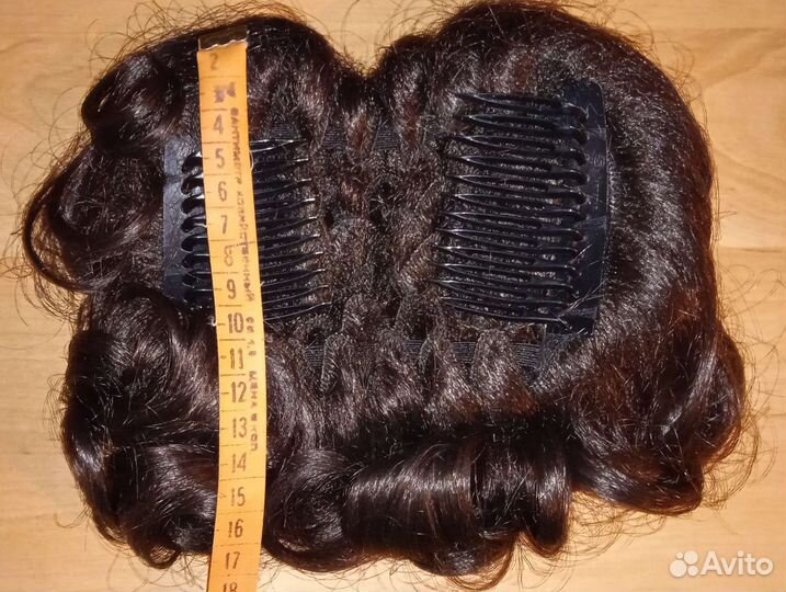 Искусственные волосы на заколке