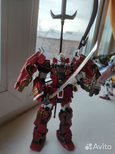 Фигурки гигантских роботов Bandai Gandam 1:100