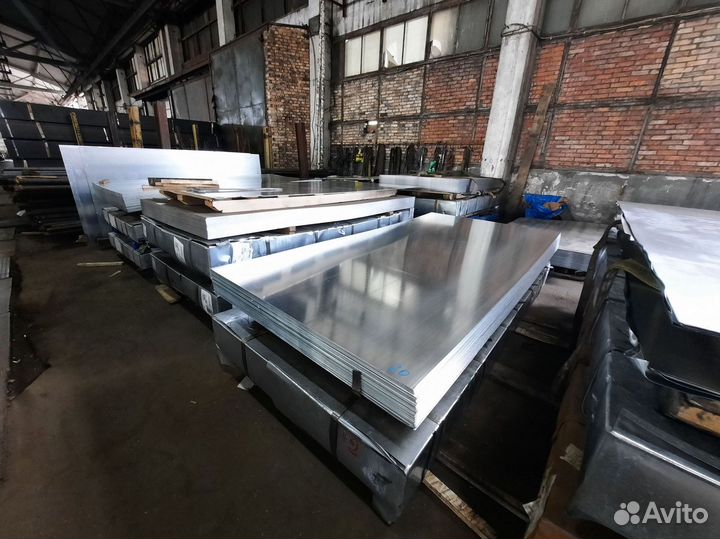 Лист горячекатаный с чечевичным рифл. 4х1500х6000