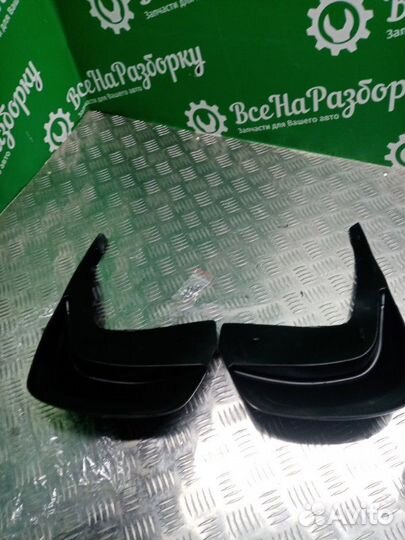 Брызговик задний Renault Logan