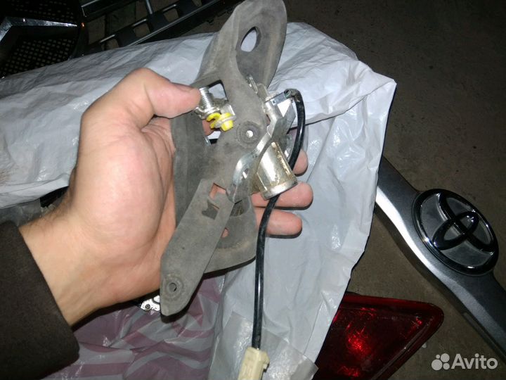 Задний крышки багажника Toyota camry