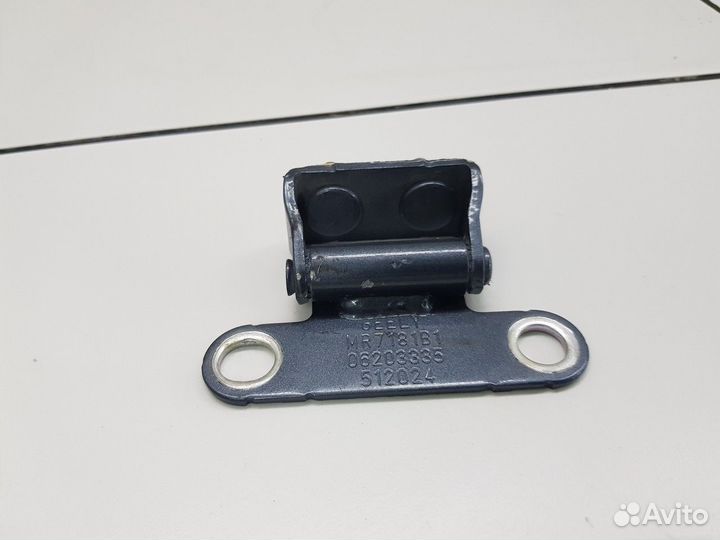 Петля двери/крышки багажника (Geely Coolray)