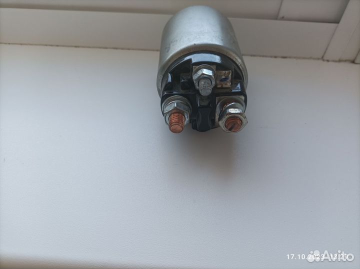 Втягивающее реле стартера