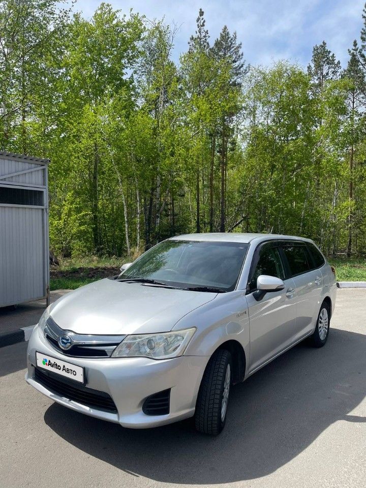 Toyota Corolla Fielder: фото владельца