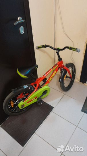 Детский двухколесный велосипед+ролики, б/у