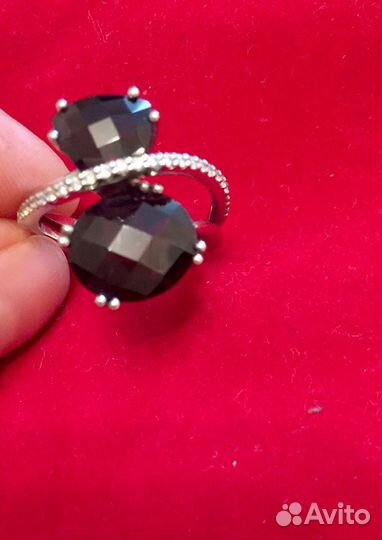 Кольцо с бриллиантами