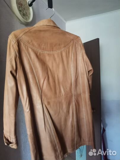 Куртка женская кожаная 46