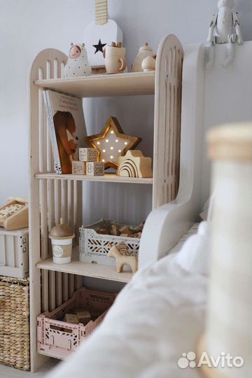 Стеллаж для хранения одежды и игрушек