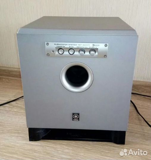 Активный сабвуфер Yamaha YST-SW015