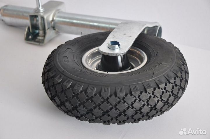Широкое опорно-подкатное колесо для прицепа
