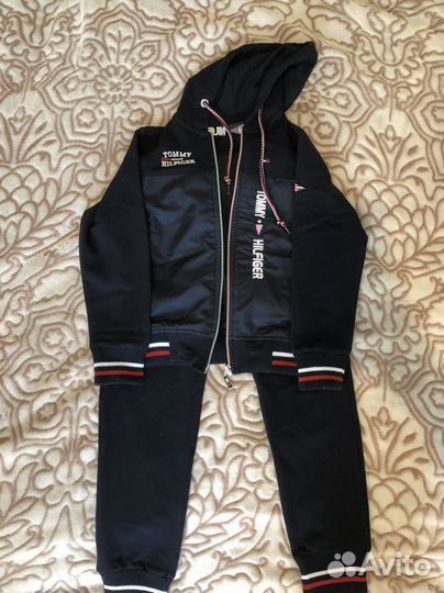 Спортивный костюм