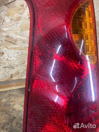Фонарь задний задний левый Nissan Note