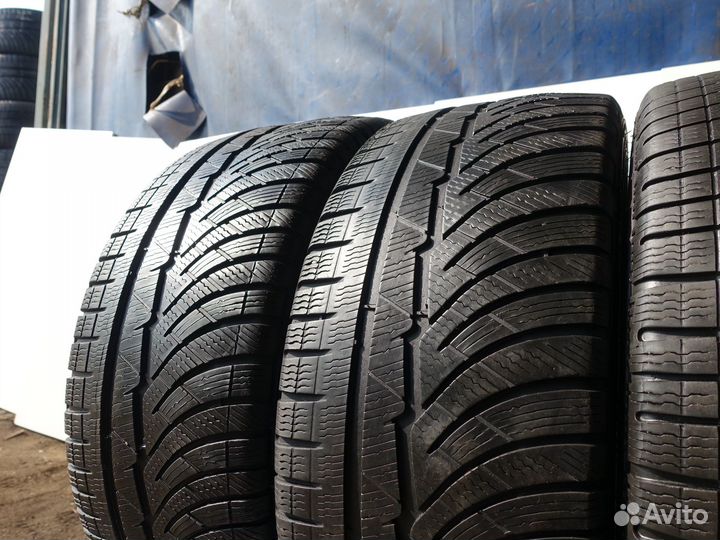 Michelin Pilot Alpin PA4 235/50 R18