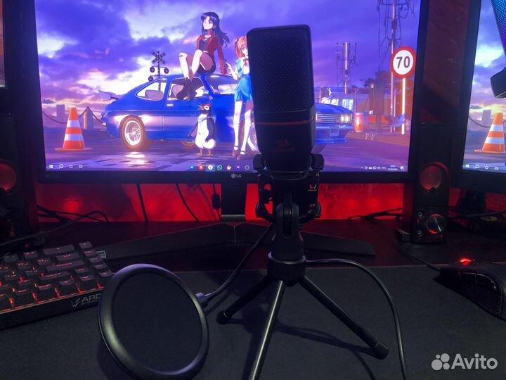 Игровая клавиатура, игравой микрофон, мышь