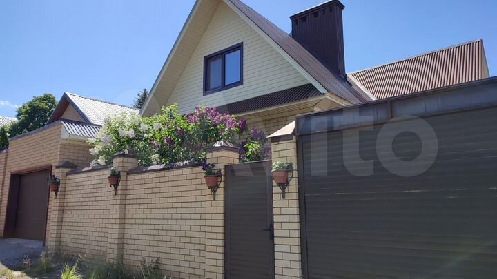 Дом 160 м² на участке 6,1 сот.