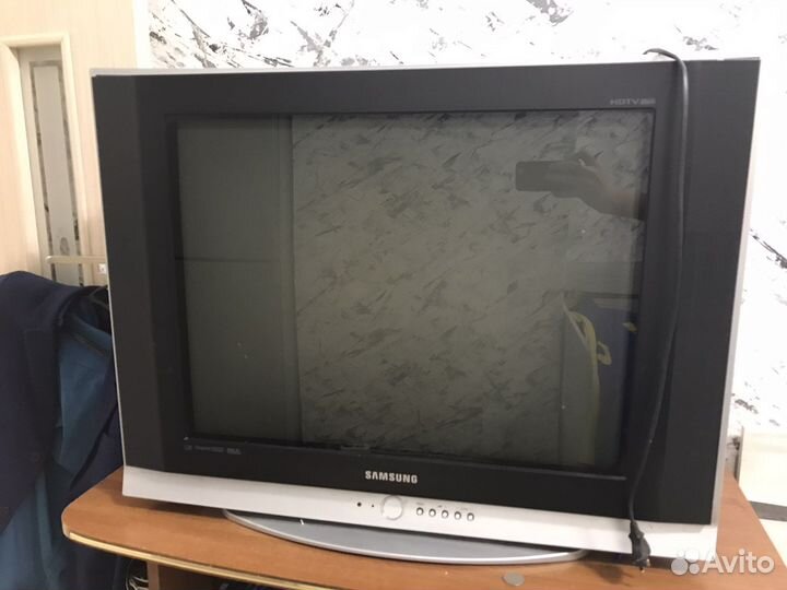 Телевизор samsung